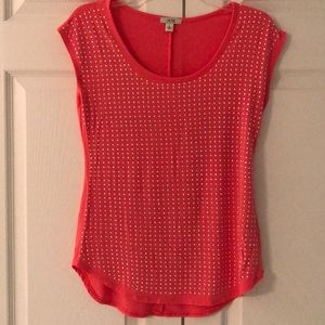 Beautiful coral Cache’ shirt